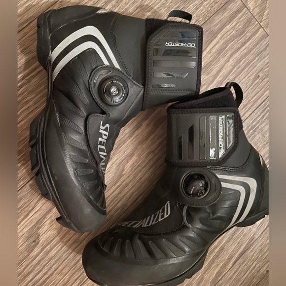 Specialized Defroster Trail boots
No box Black, size 40EU / 7.5US - Picture 2 of 8